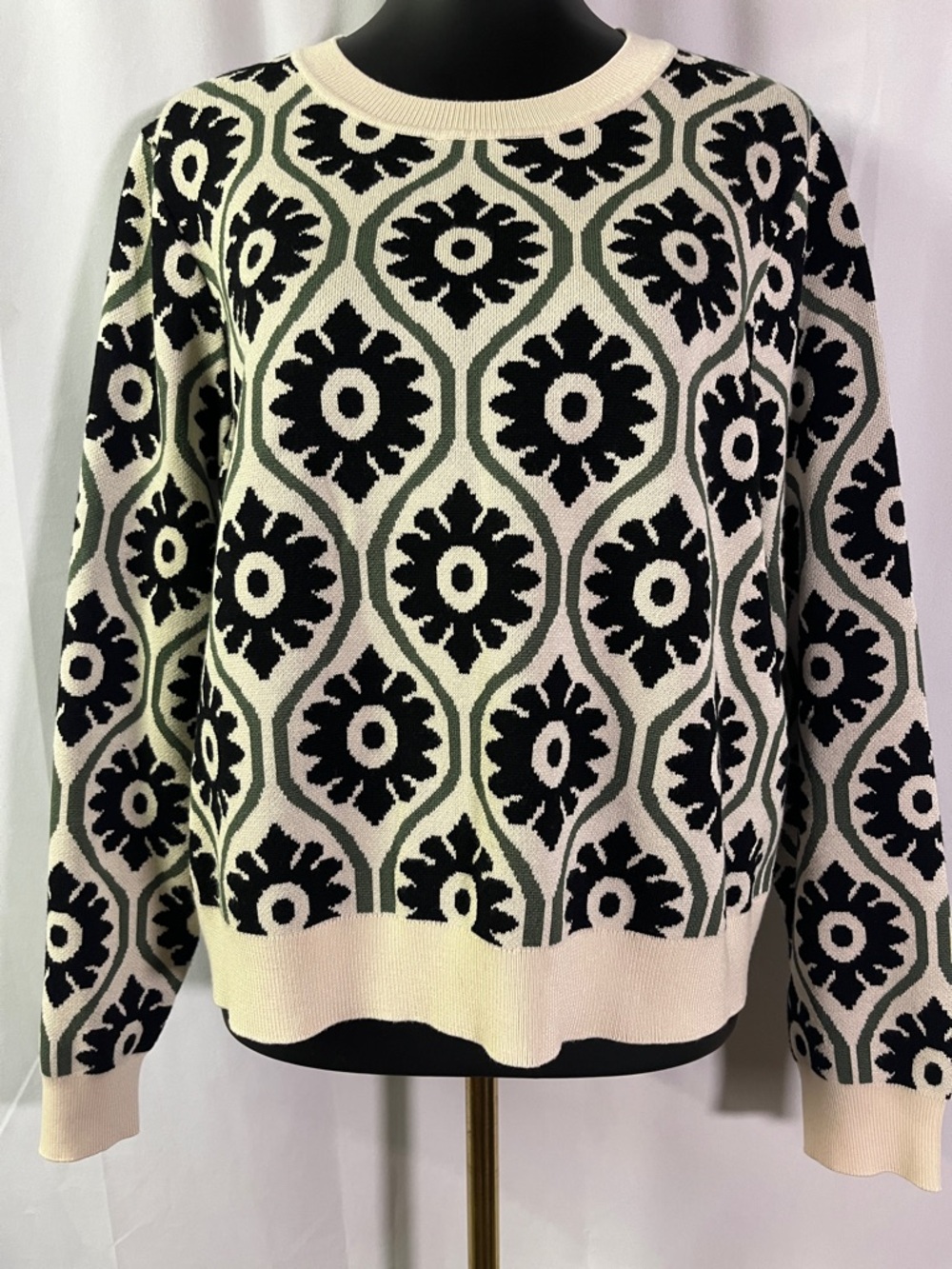 Adrianna Papell Cream Green & Black Printed Long Sleeve Boxy Crewneck Sweater - Picture 8 of 16
